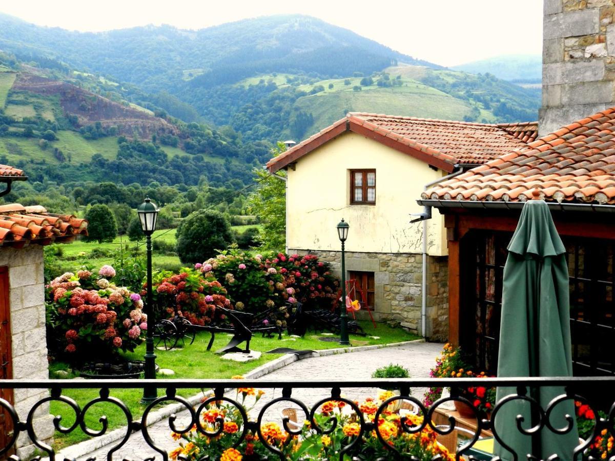 Hotel Posada Del Pas Ontaneda Bagian luar foto